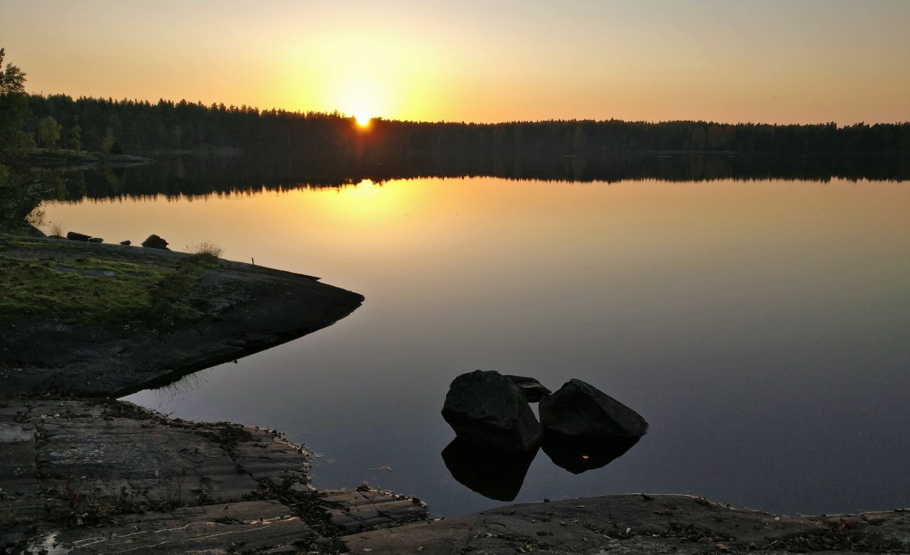Auringonlasku Auringonlasku